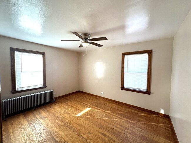 Building Photo - 7050 S Maplewood Ave