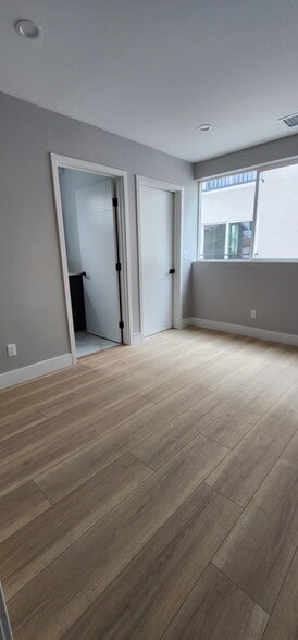 Building Photo - 5729 Klump Ave