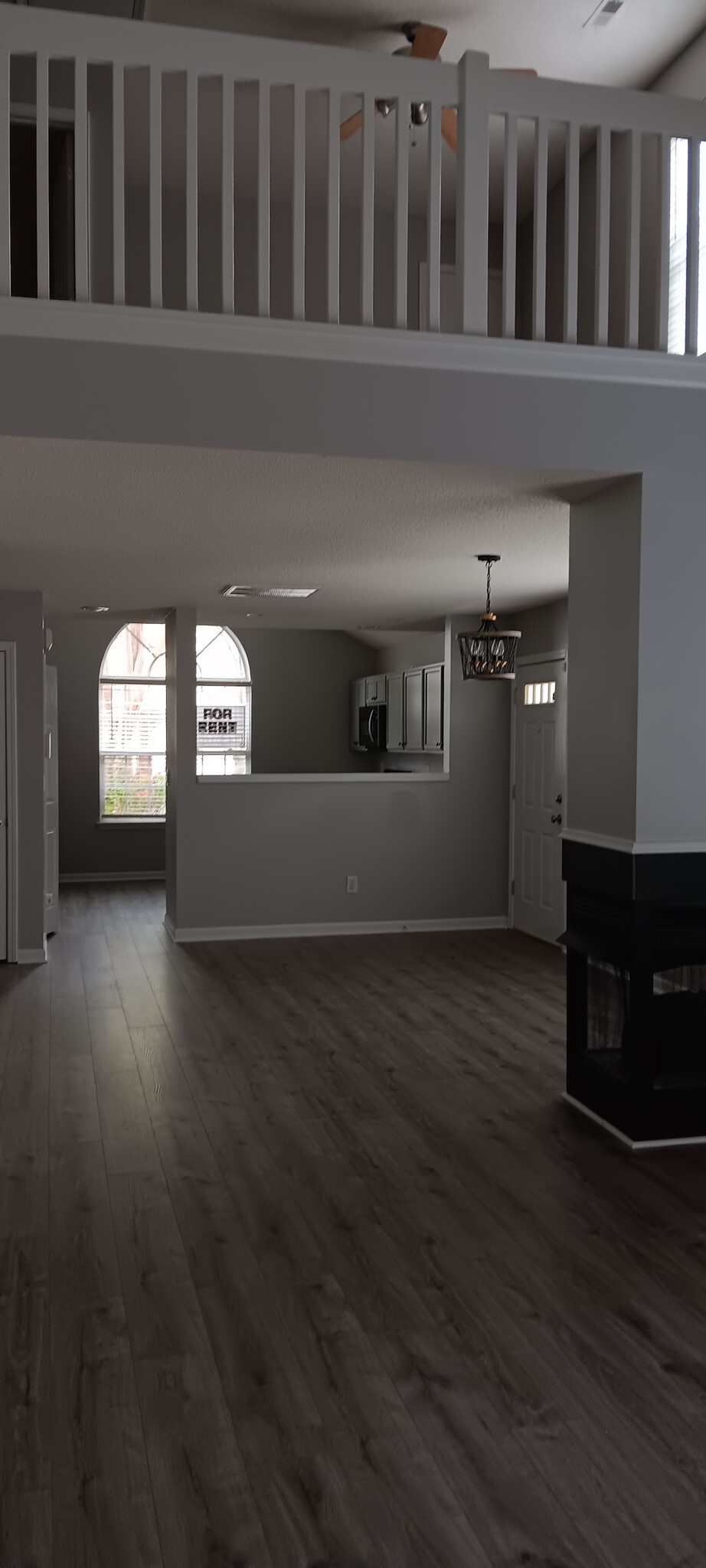 Building Photo - 8041 Christmas Ct