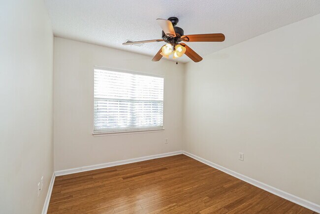 Building Photo - 11925 Misty Pine Ct