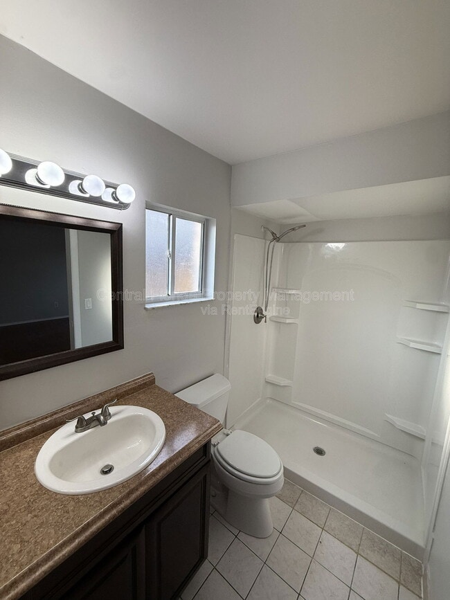 Building Photo - 820 Sutter Loop