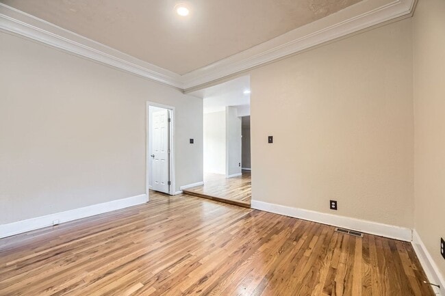 Building Photo - Charming 3BR House in Littleton