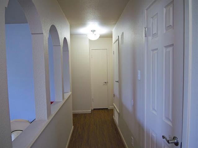 Building Photo - 428 Meadow Ln