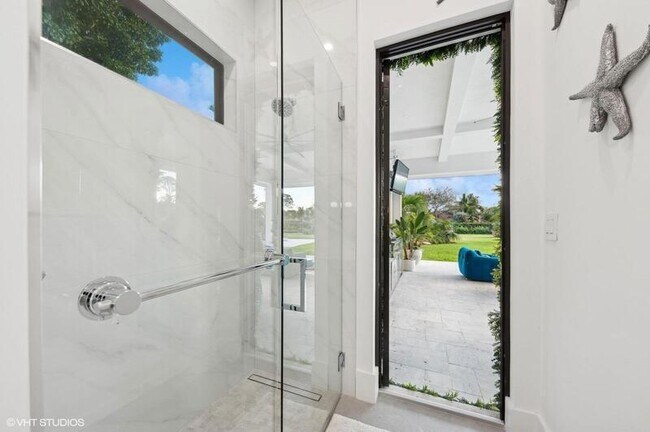 Building Photo - 8533 N Native Dancer Rd