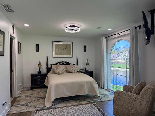 Building Photo - 227 Spring Creek Cir
