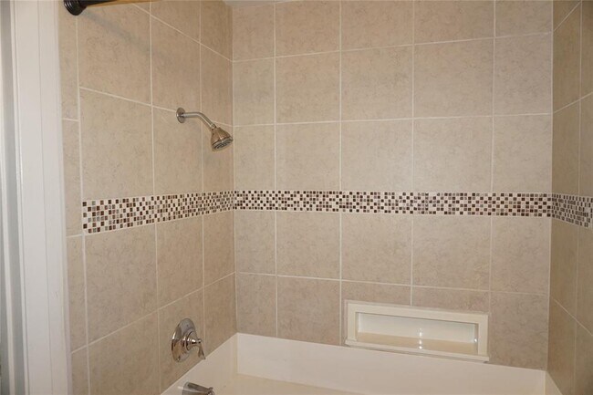 Building Photo - 1525 Ramada Dr