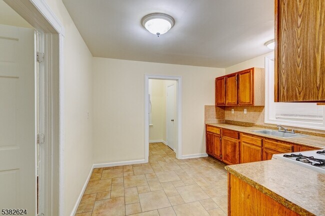 Building Photo - 178 N 16th St