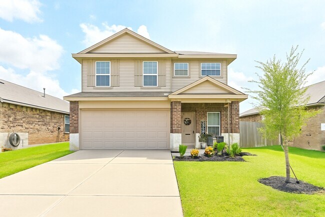 Building Photo - 14793 Hazel Br Dr