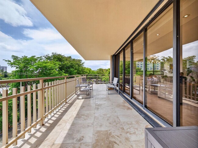 Building Photo - 11113 Biscayne Blvd
