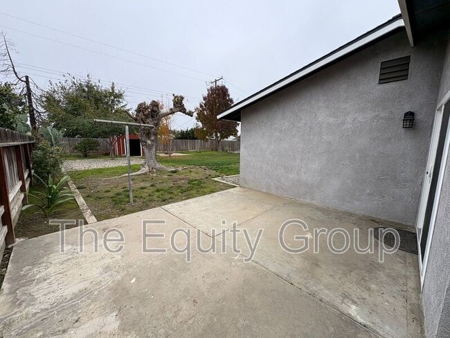 Building Photo - 4122 W Monte Vista Ave