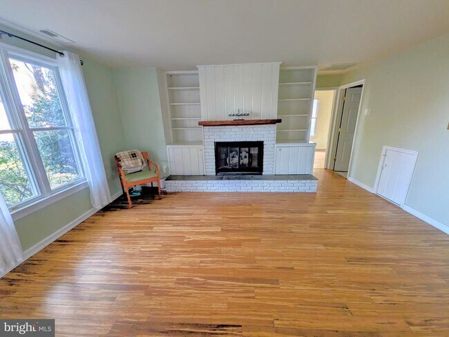 Building Photo - 965 Chester River Dr