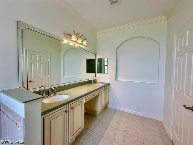Building Photo - 15031 Summit Pl Cir