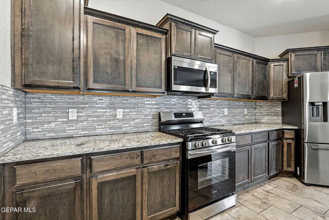 Building Photo - 12360 Desert Path Ct