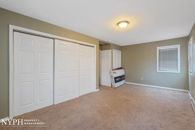 Building Photo - 5113 Cedarvale Rd