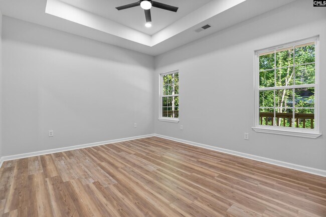 Building Photo - 410 Lincolnshire Blvd