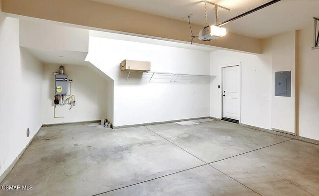 Building Photo - 458 Stratus Ln