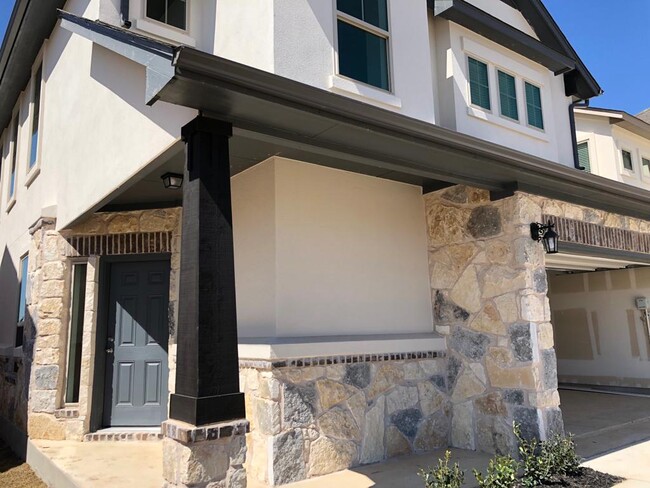 Building Photo - 436 Arrowhead Vine St