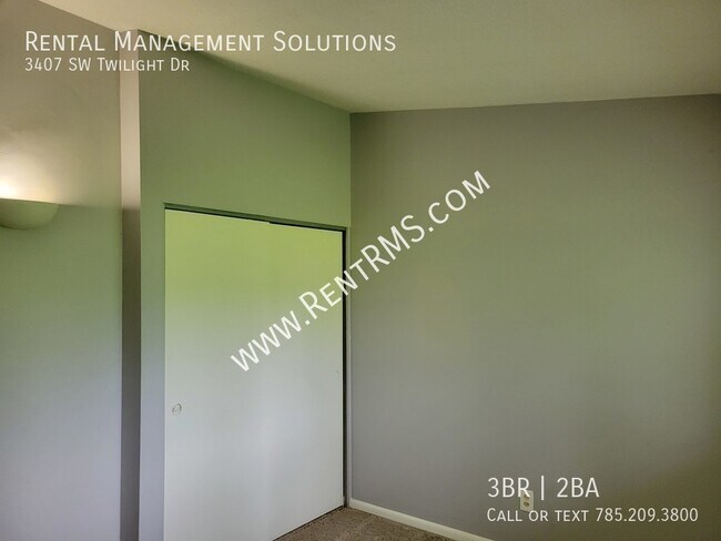 Building Photo - 3407 SW Twilight Dr