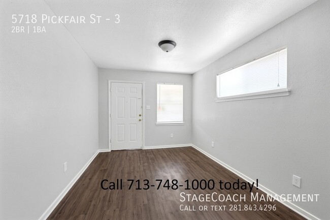 Building Photo - Newly Remodeled Two Bedroom Apartment! REN...