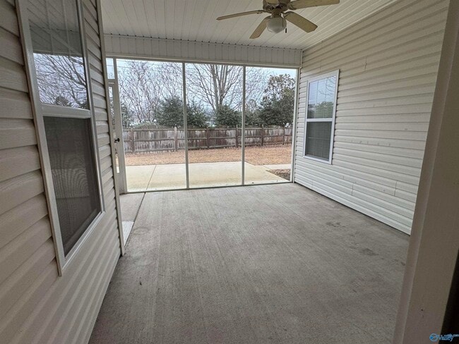 Building Photo - 2275 Towne Park Dr SW