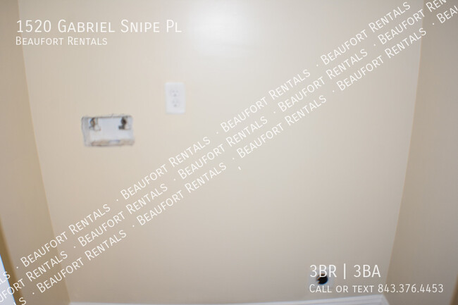 Building Photo - 1520 Gabriel Snipe Pl