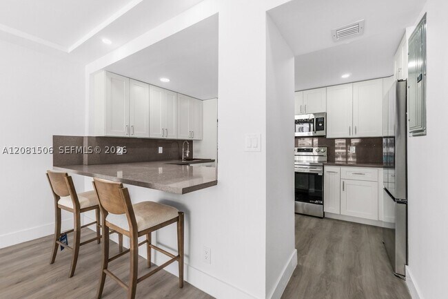 Building Photo - 3430 Galt Ocean Dr