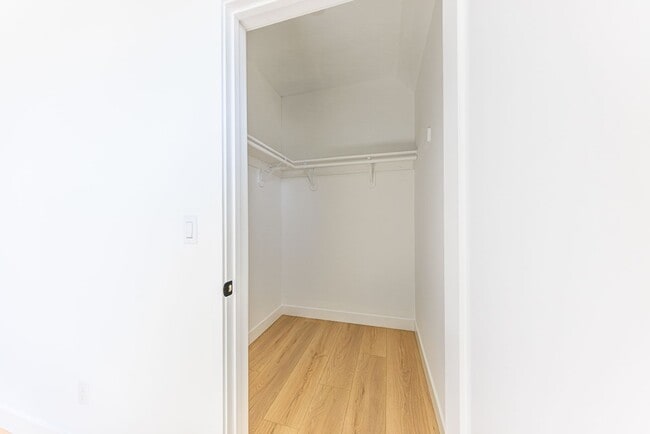 Building Photo - 1954 Purdue Ave