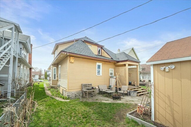 Building Photo - 2722 W Sinto Ave