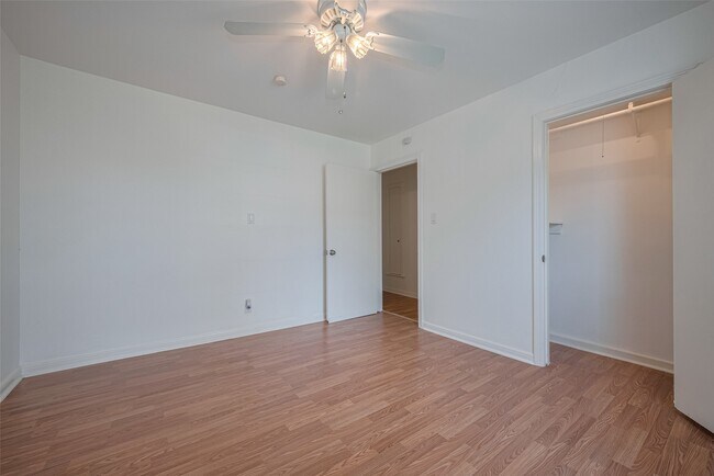 Building Photo - 5513 Fairdale Ln