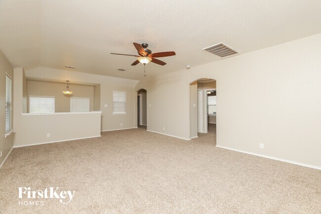 Building Photo - 10254 Metz Vly