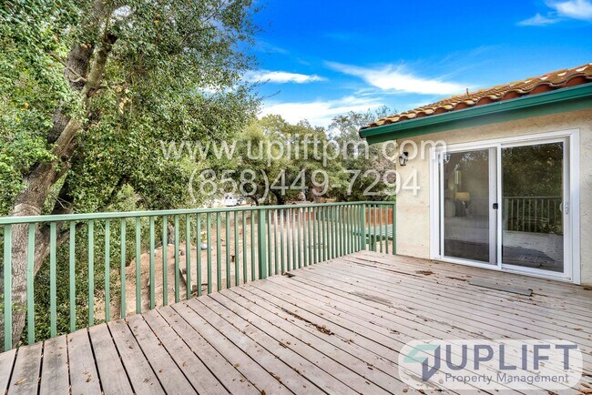 Building Photo - Country Estates - 4 bedroom 3 bathroom ove...