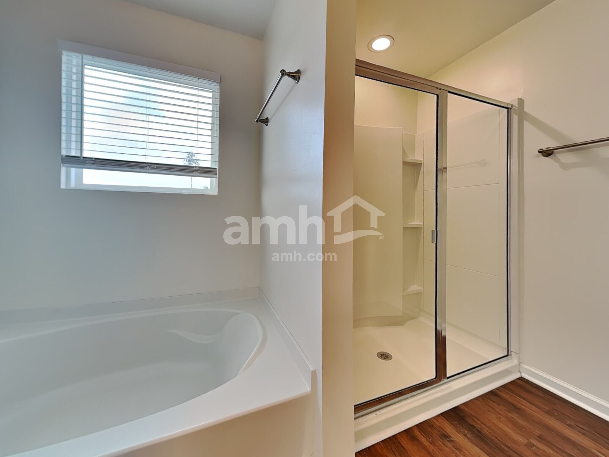 Building Photo - 7 Gardenia Dr