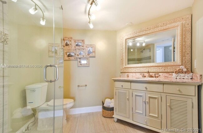 Building Photo - 1500 Presidential Way