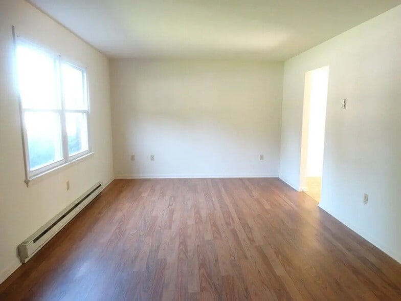 Building Photo - 313 Fulton St