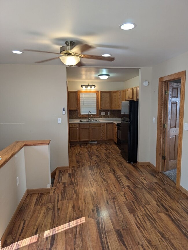 Building Photo - 409 2nd Ave NW