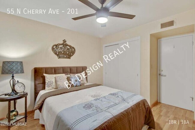 Building Photo - 10th Street Condo 1 Bed 1 Bath - Easy Walk or Quick Bike to University of Arizona