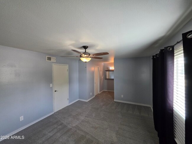 Building Photo - 8407 E Chaparral Rd