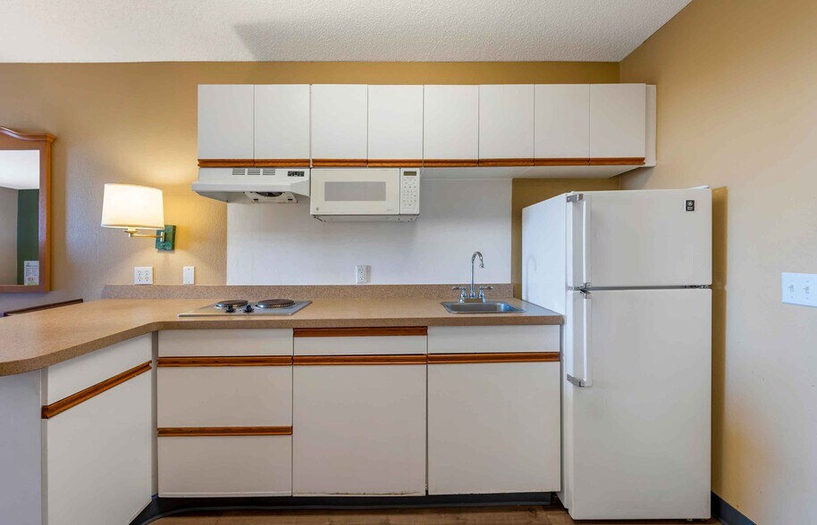 Building Photo - Furnished Studio-Minneapolis - Airport - E...