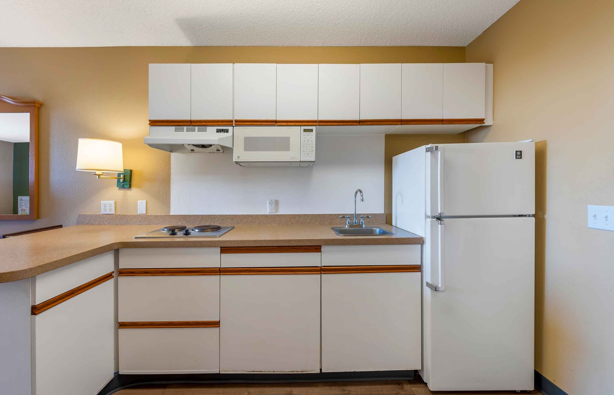 Building Photo - Furnished Studio-Minneapolis - Airport - Eagan - North