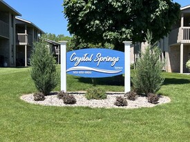 Building Photo - Crystal Springs