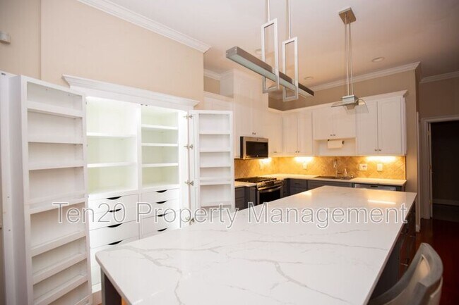 Building Photo - 4701-12 Turnberry Ln
