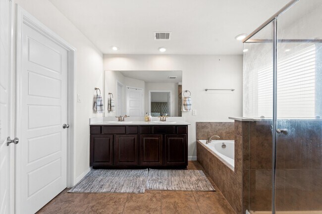 Building Photo - 24231 Prairie Glen Ln