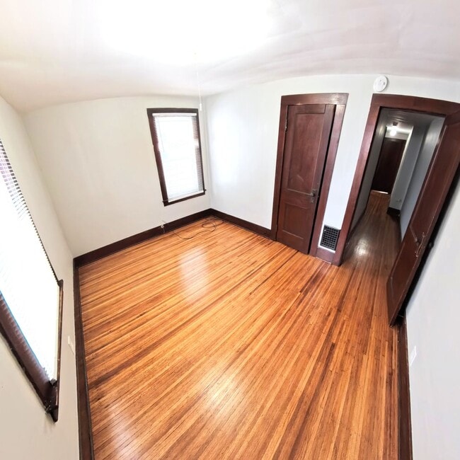 Building Photo - 3 Bedroom in Swillburg Area