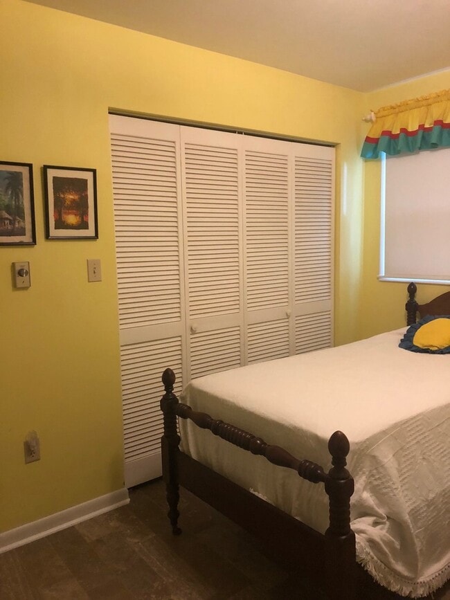 Building Photo - **Montreat SCHOOL YEAR RENTAL** AVAILABLE MID-AUGUST TO MID-MAY