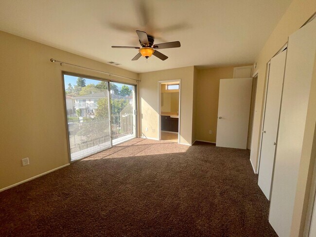 Building Photo - 755 Firenze Pl