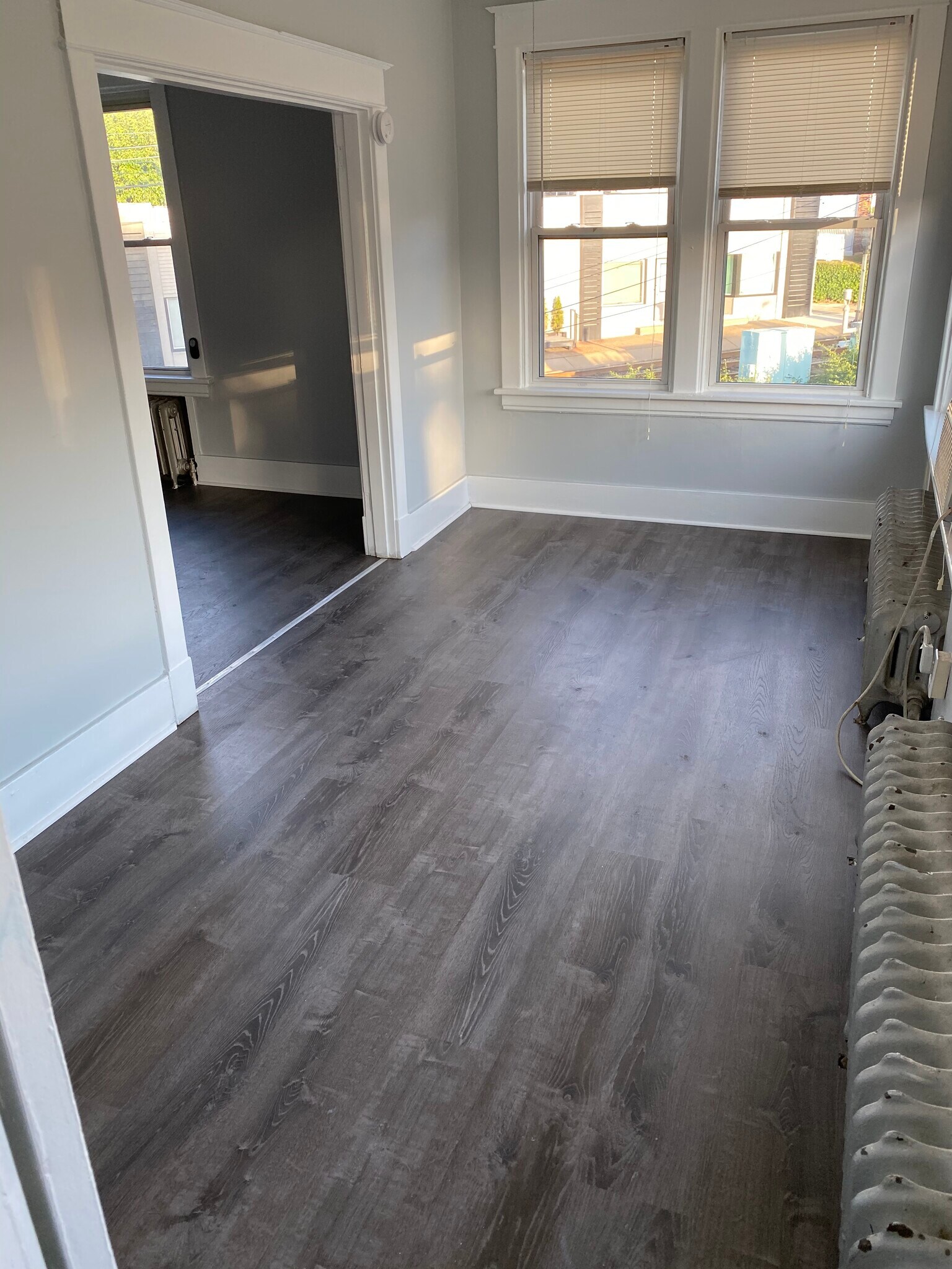 Building Photo - 1500 Dormont Ave