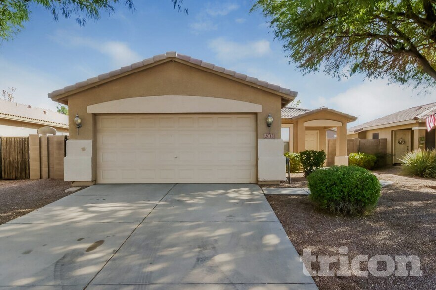 Building Photo - 2013 W Allens Peak Dr
