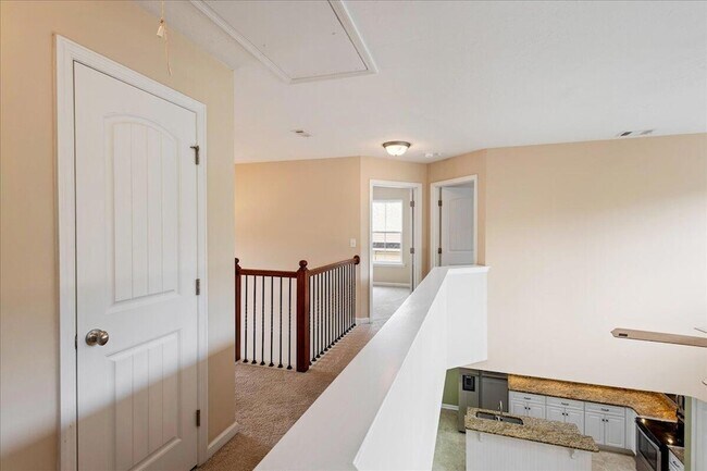 Building Photo - 2121 Grv Lndg Wy