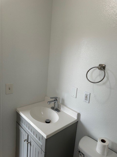 Building Photo - Stockton 3 Bedroom, 2 Bathroom, plus Bonus Room Home