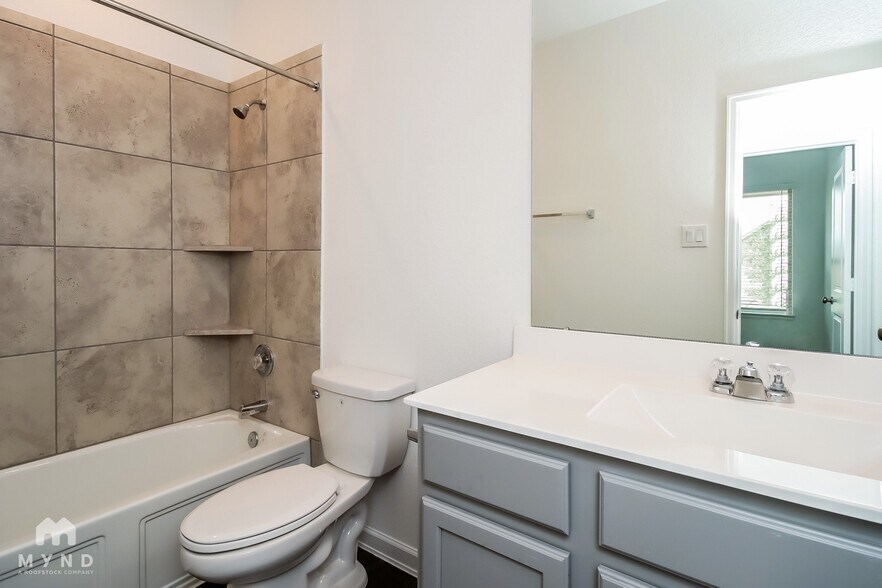 Building Photo - 4915 Eldorado Rose Pl